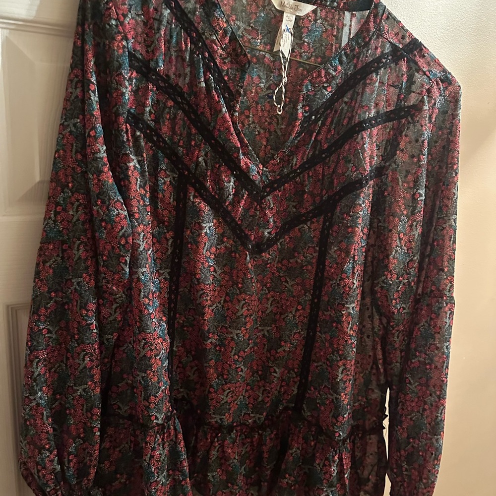 Floral Black and Red Women's Top
